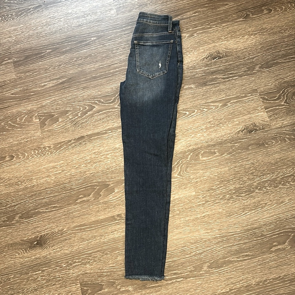 SO Distressed High Rise Jeggings. Juniors Size 3/26W